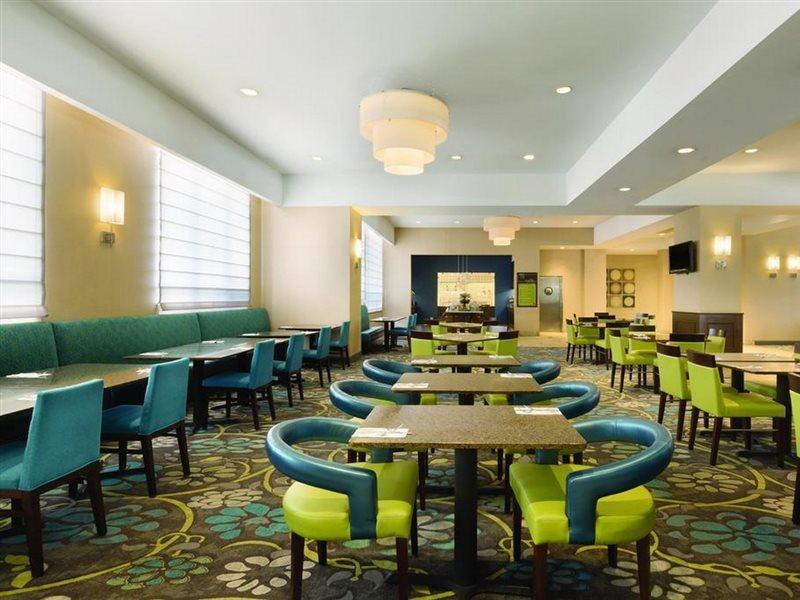 Hilton Garden Inn Worcester Exterior foto